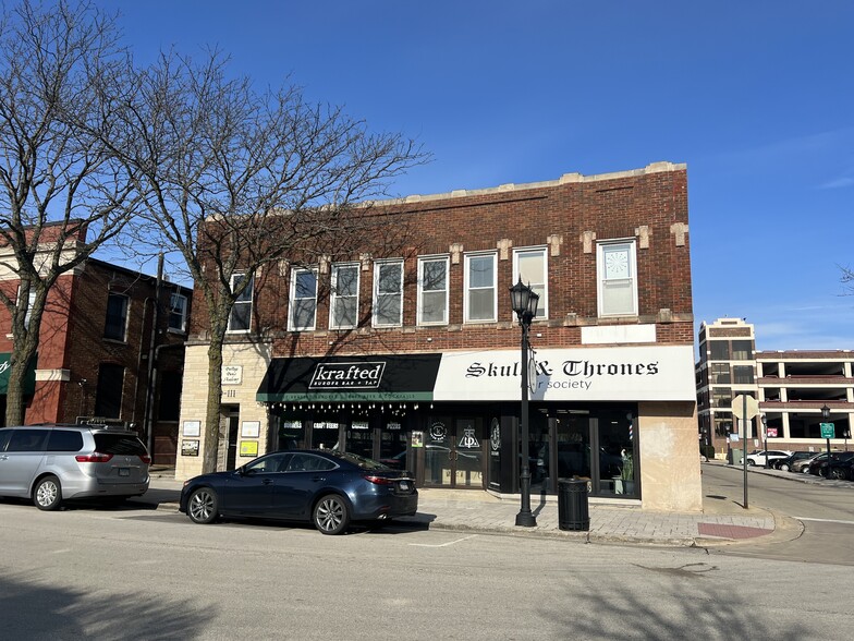 109-111 E First St, Elmhurst, IL en venta - Foto del edificio - Imagen 3 de 5