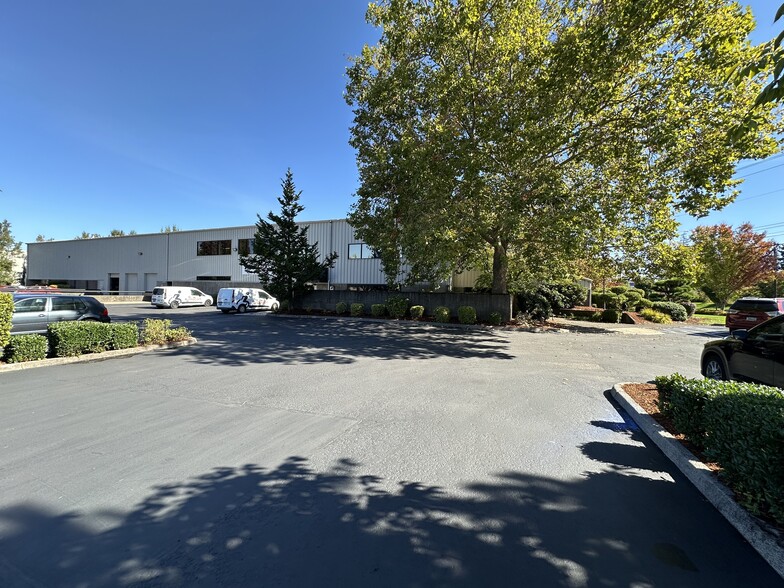 11975 SW Herman Rd, Tualatin, OR en alquiler - Foto del edificio - Imagen 2 de 6