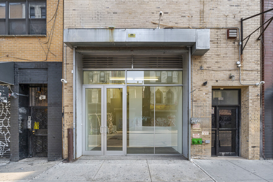 300 Broome St, New York, NY en alquiler - Foto del edificio - Imagen 1 de 18