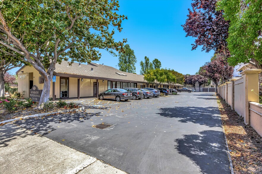 4138 Dyer St, Union City, CA en venta - Foto del edificio - Imagen 2 de 13