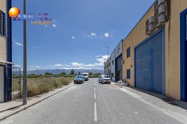 Más detalles de Paseo de las Andas, 9, Las Gabias - Nave en venta