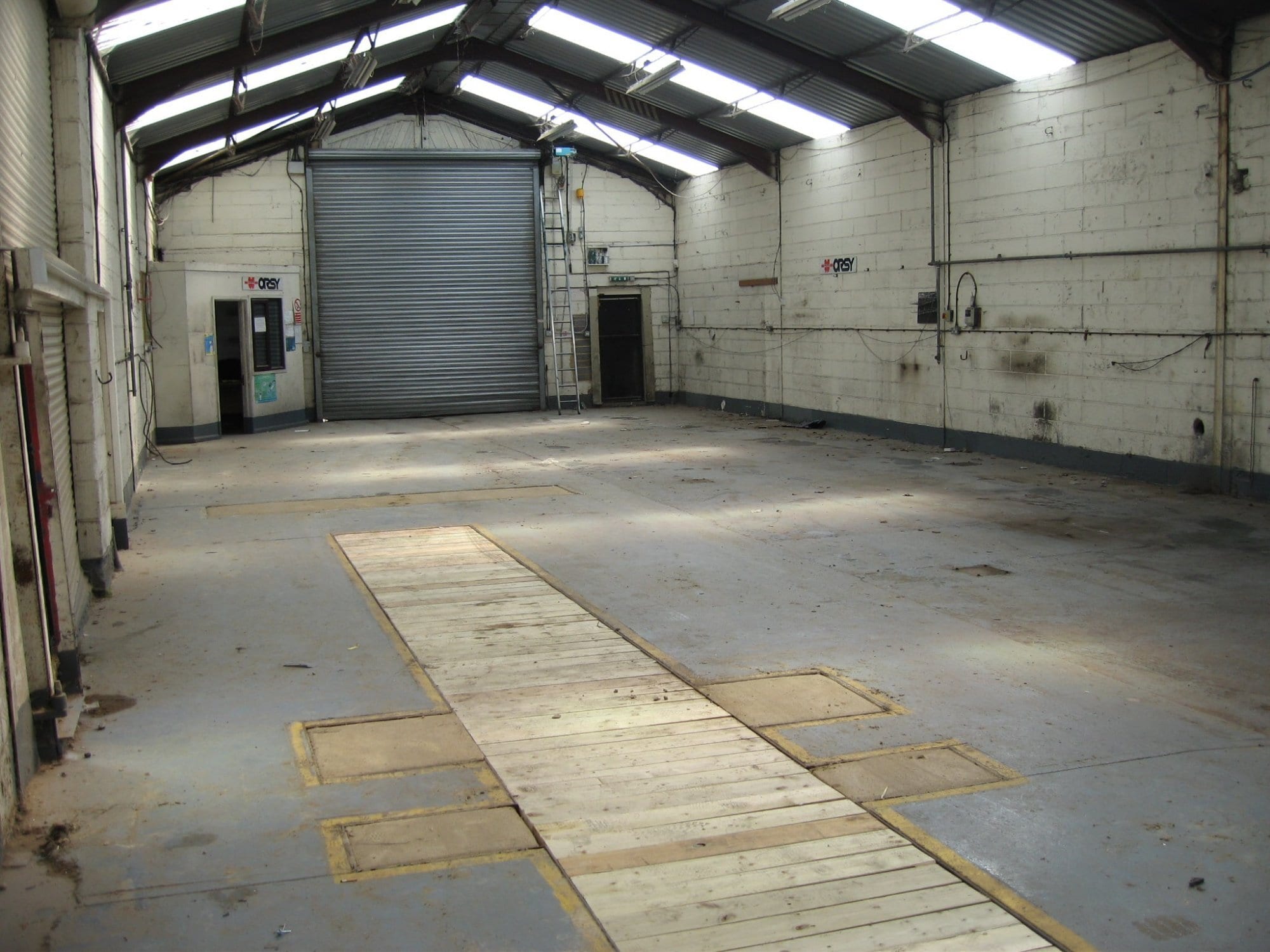 149-155 High St, New Malden en venta Foto del edificio- Imagen 1 de 1