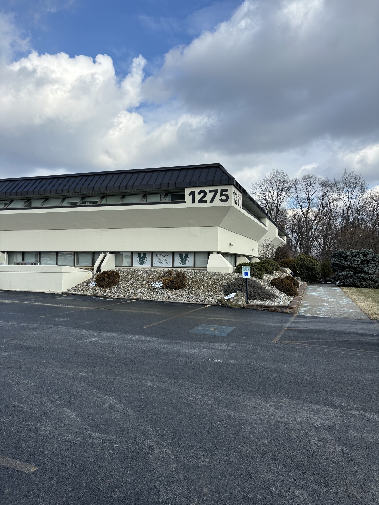 1275 S Cedar Crest Blvd, Allentown, PA en alquiler Foto del edificio- Imagen 1 de 11