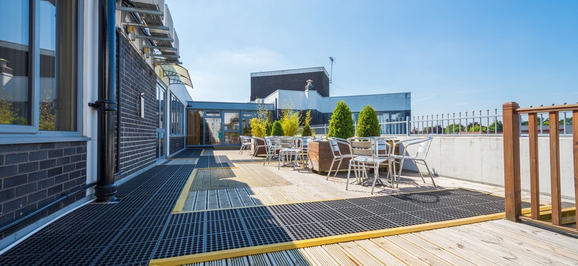 Tudor Sq, West Bridgford en alquiler Foto del edificio- Imagen 1 de 9