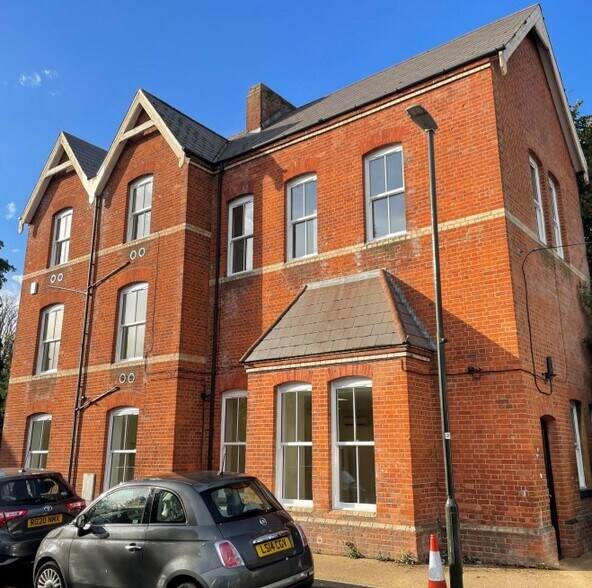 Grand Dr, Raynes Park en alquiler - Foto del edificio - Imagen 1 de 1