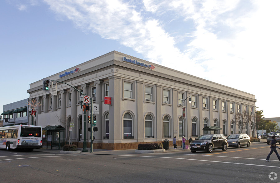 2411 Santa Clara Ave, Alameda, CA en alquiler - Foto del edificio - Imagen 1 de 114