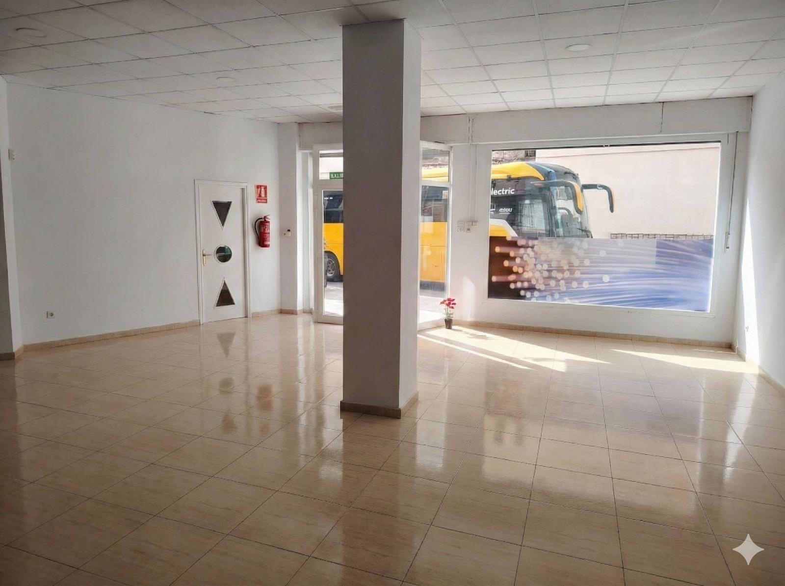 Local en Llíria en venta Foto del edificio- Imagen 1 de 6