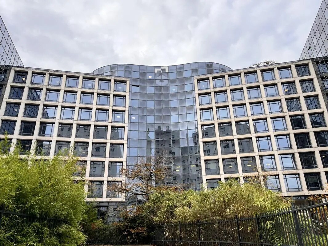 45 Rue Louis Blanc, Courbevoie en alquiler Foto del edificio- Imagen 1 de 8