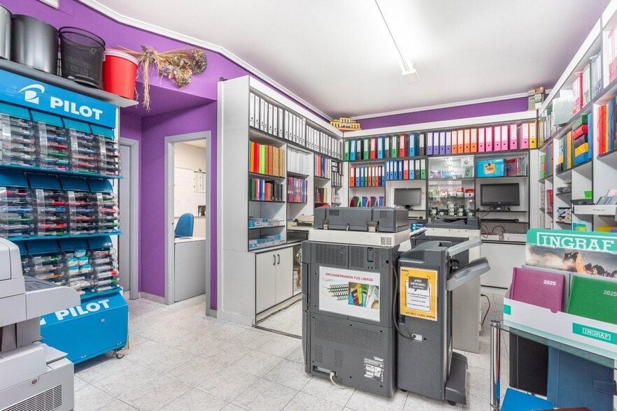 Calle de Muñoz Degrain, Oviedo, Asturias en venta - Foto del interior - Imagen 3 de 15