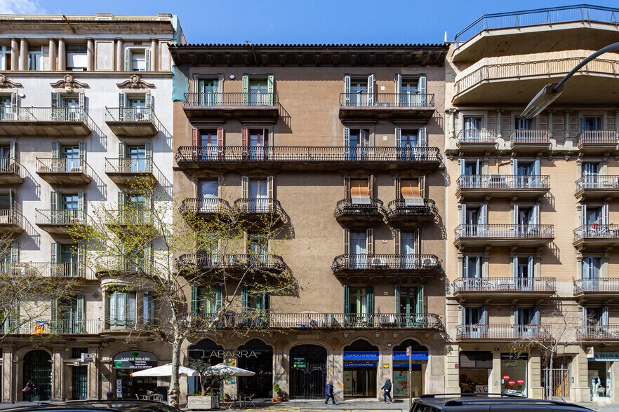 Carrer del Rosselló, 231, Barcelona, Barcelona en alquiler - Foto del edificio - Imagen 2 de 5