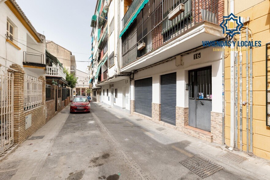 Calle Gras y Granollers, 16, Granada, Granada en venta - Foto del edificio - Imagen 2 de 15