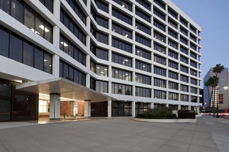 8383 Wilshire Blvd, Beverly Hills, CA en alquiler - Foto del edificio - Imagen 3 de 13