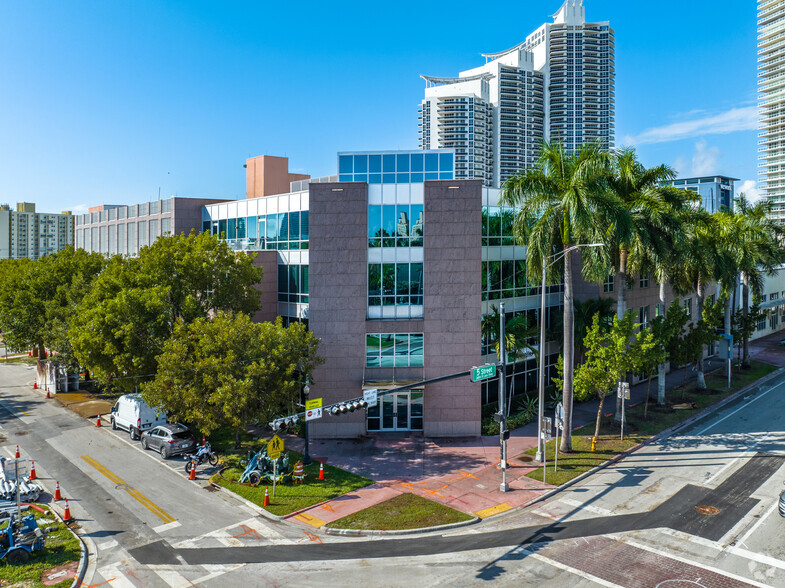 1000 5th St, Miami Beach, FL en alquiler - Foto del edificio - Imagen 1 de 14