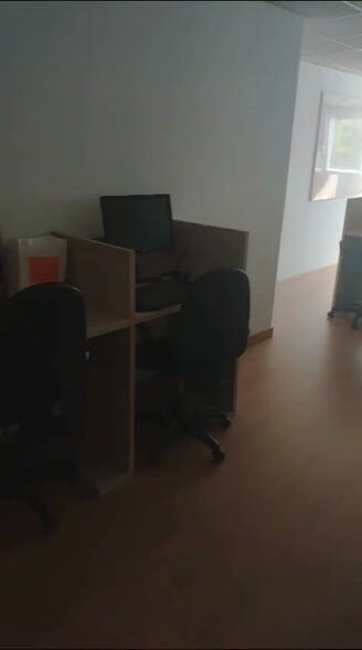 Calle de Cronos, 8, Madrid, Madrid en alquiler - Vídeo de anuncio comercial - Imagen 2 de 2