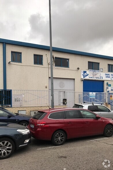 Calle Navales, 50, Alcorcón, Madrid en venta - Foto del edificio - Imagen 2 de 6