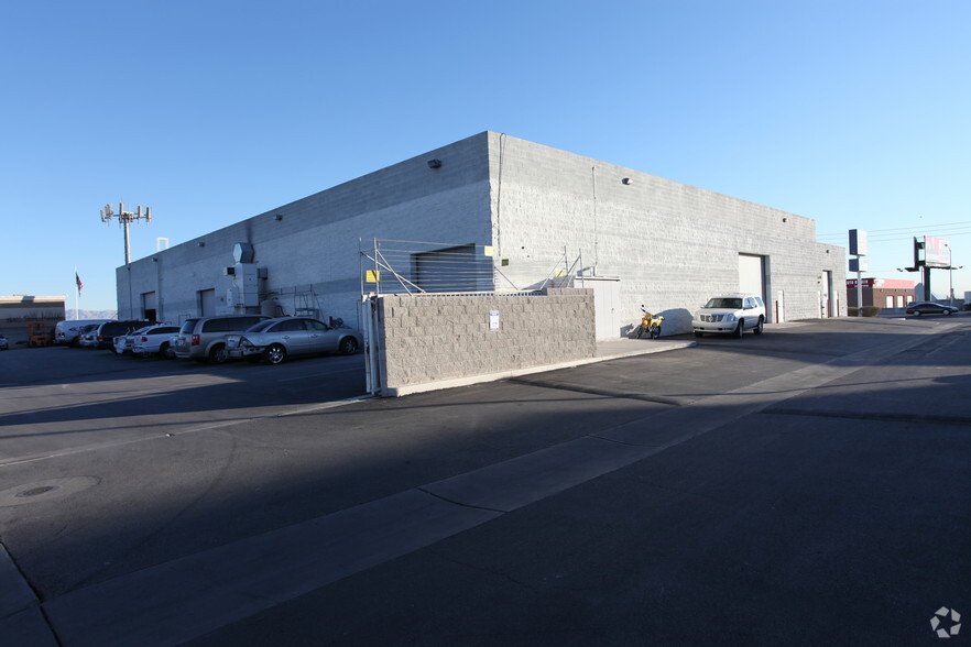 5415 S Decatur Blvd, Las Vegas, NV en venta - Foto del edificio - Imagen 2 de 2