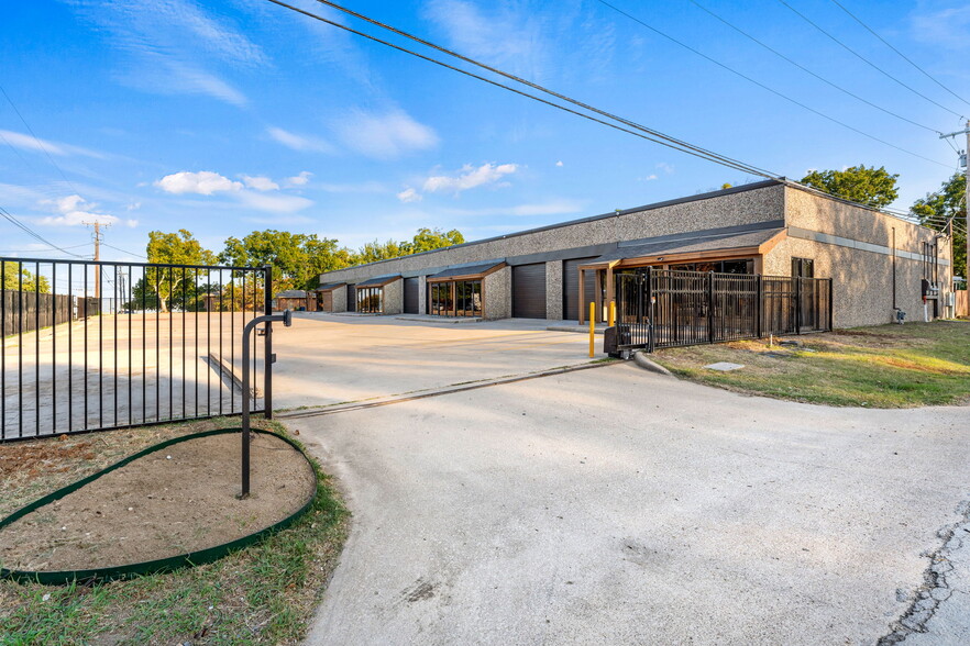 500 S Kealy Ave, Lewisville, TX en venta - Foto del edificio - Imagen 3 de 27