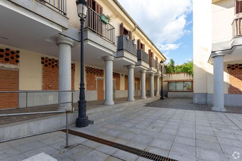 Venturada, MAD 28729 - Unidad Puerta D, Esc. NO - - Foto del interior - Image 2 of 13