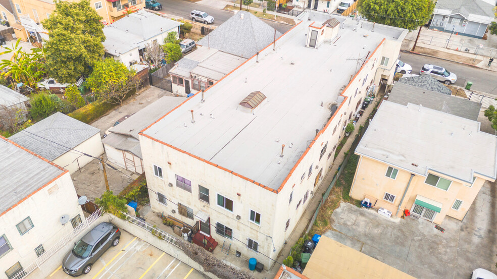 1047 Irolo St, Los Angeles, CA en venta - Foto del edificio - Imagen 3 de 7