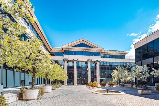 Más detalles de Vía Dos Castillas, 33, Pozuelo de Alarcón - Coworking en alquiler