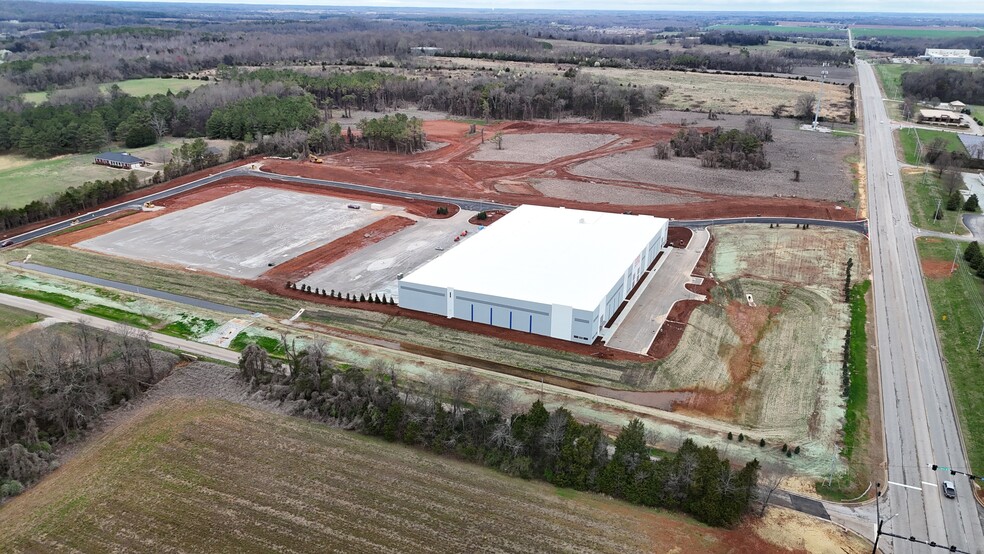 7401 Pulaski Pike, Toney, AL en alquiler - Foto del edificio - Imagen 1 de 8