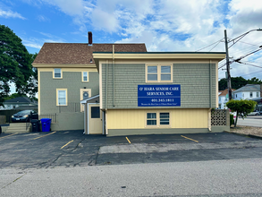 2400 Pawtucket Ave, East Providence, RI en alquiler Foto del edificio- Imagen 2 de 2