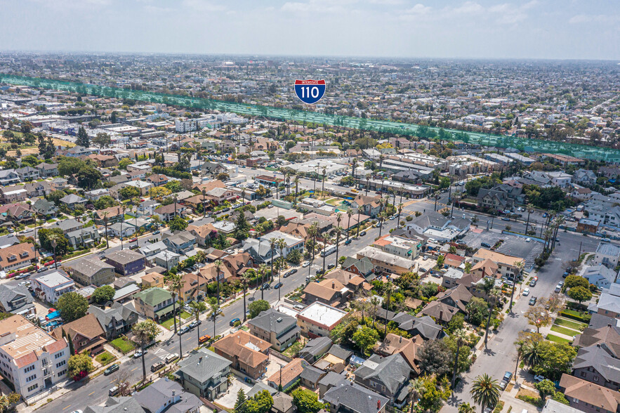 1745 S Harvard Blvd, Los Angeles, CA en venta - Foto del edificio - Imagen 3 de 32