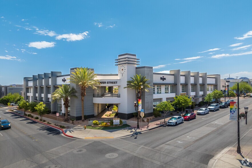 303 S Water St, Henderson, NV en alquiler - Foto del edificio - Imagen 1 de 36