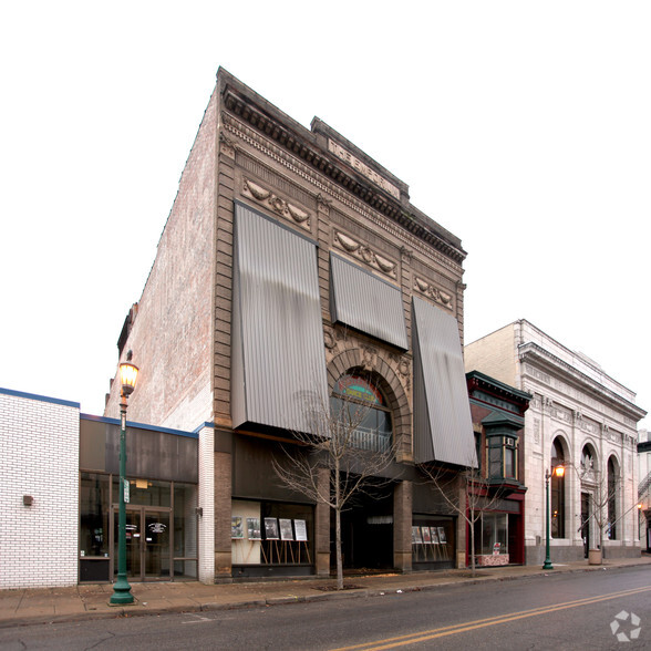 210 E 5th St, East Liverpool, OH en alquiler - Foto del edificio - Imagen 1 de 12