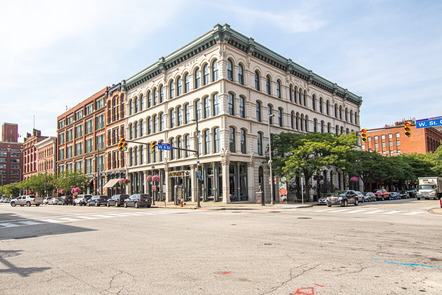 700 W St Clair Ave, Cleveland, OH en alquiler - Foto del edificio - Imagen 1 de 14