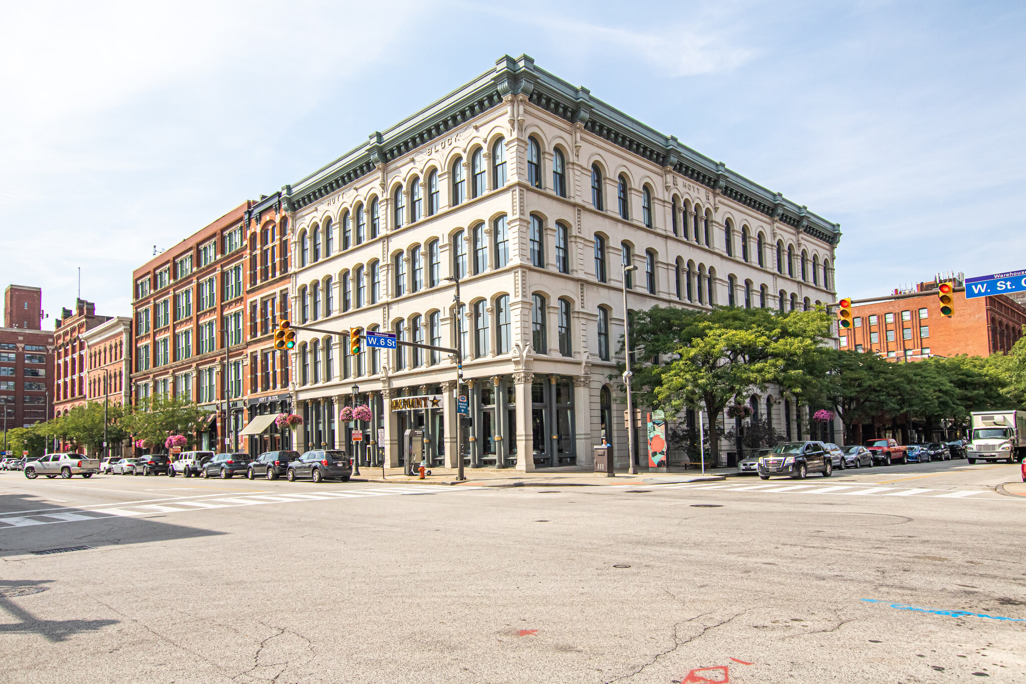 700 W St Clair Ave, Cleveland, OH en alquiler Foto del edificio- Imagen 1 de 15