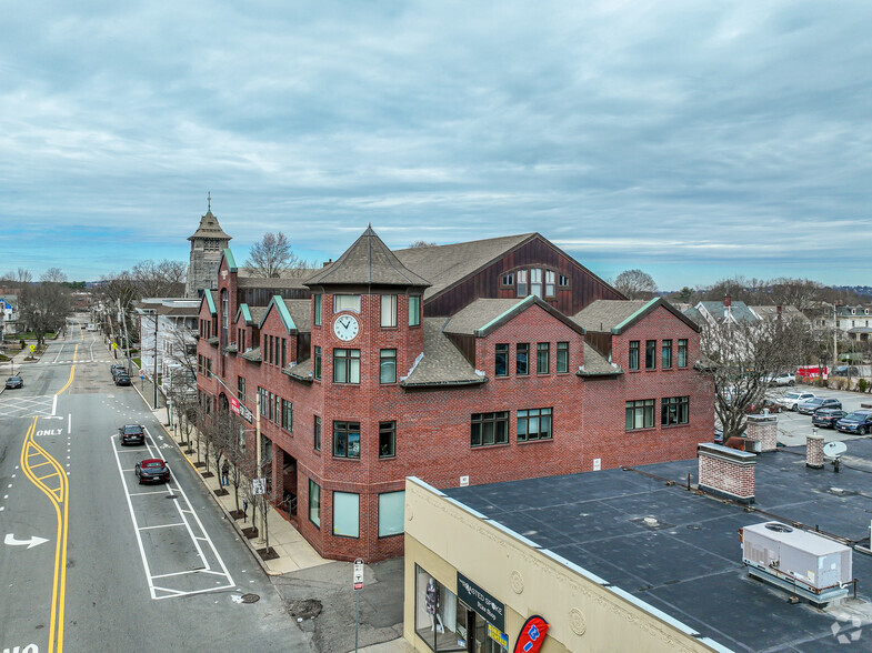 246 Walnut St, Newton, MA en alquiler - Foto del edificio - Imagen 3 de 5