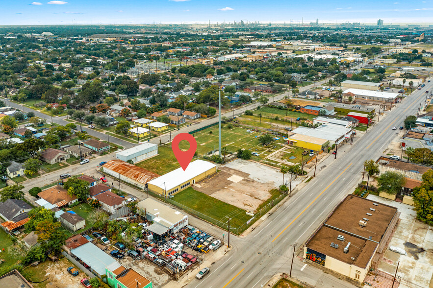 917 S Staples St, Corpus Christi, TX en venta - Foto del edificio - Imagen 3 de 9