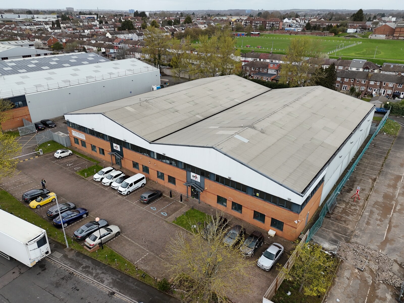 10 Laporte Way, Luton en alquiler Foto del edificio- Imagen 1 de 6