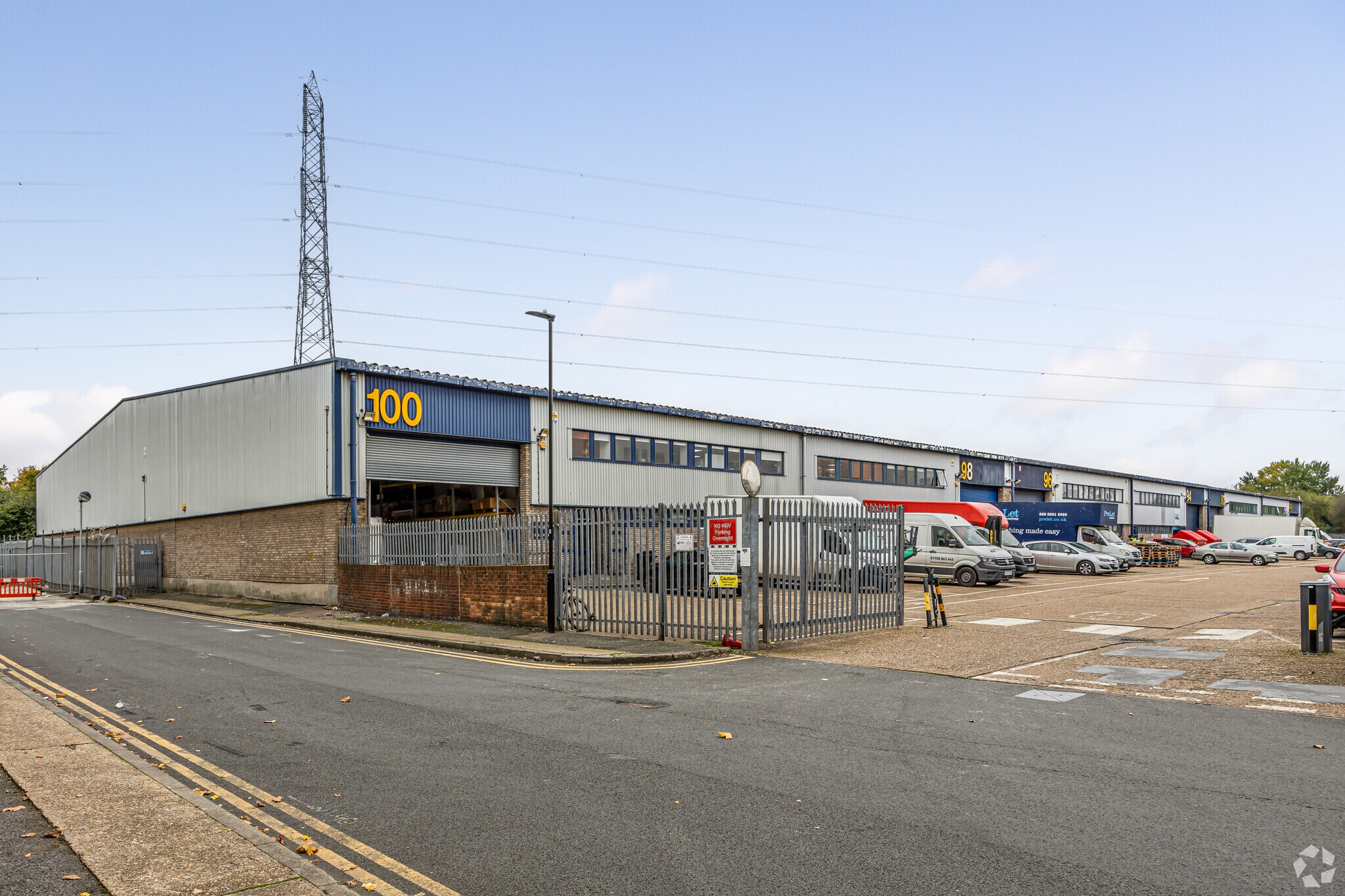 90-100 Roding Rd, London en alquiler Foto principal- Imagen 1 de 4
