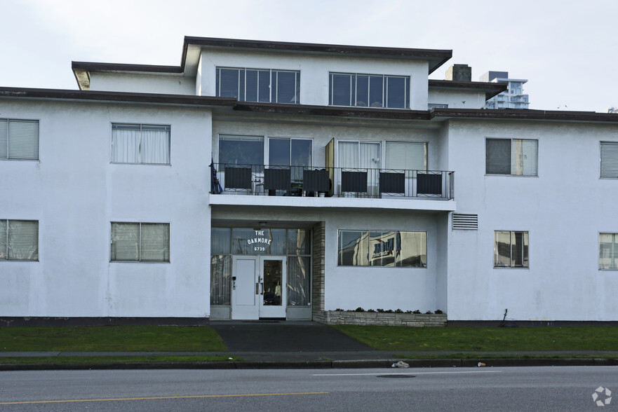 6739 Royal Oak Ave, Burnaby, BC en venta - Foto del edificio - Imagen 2 de 5