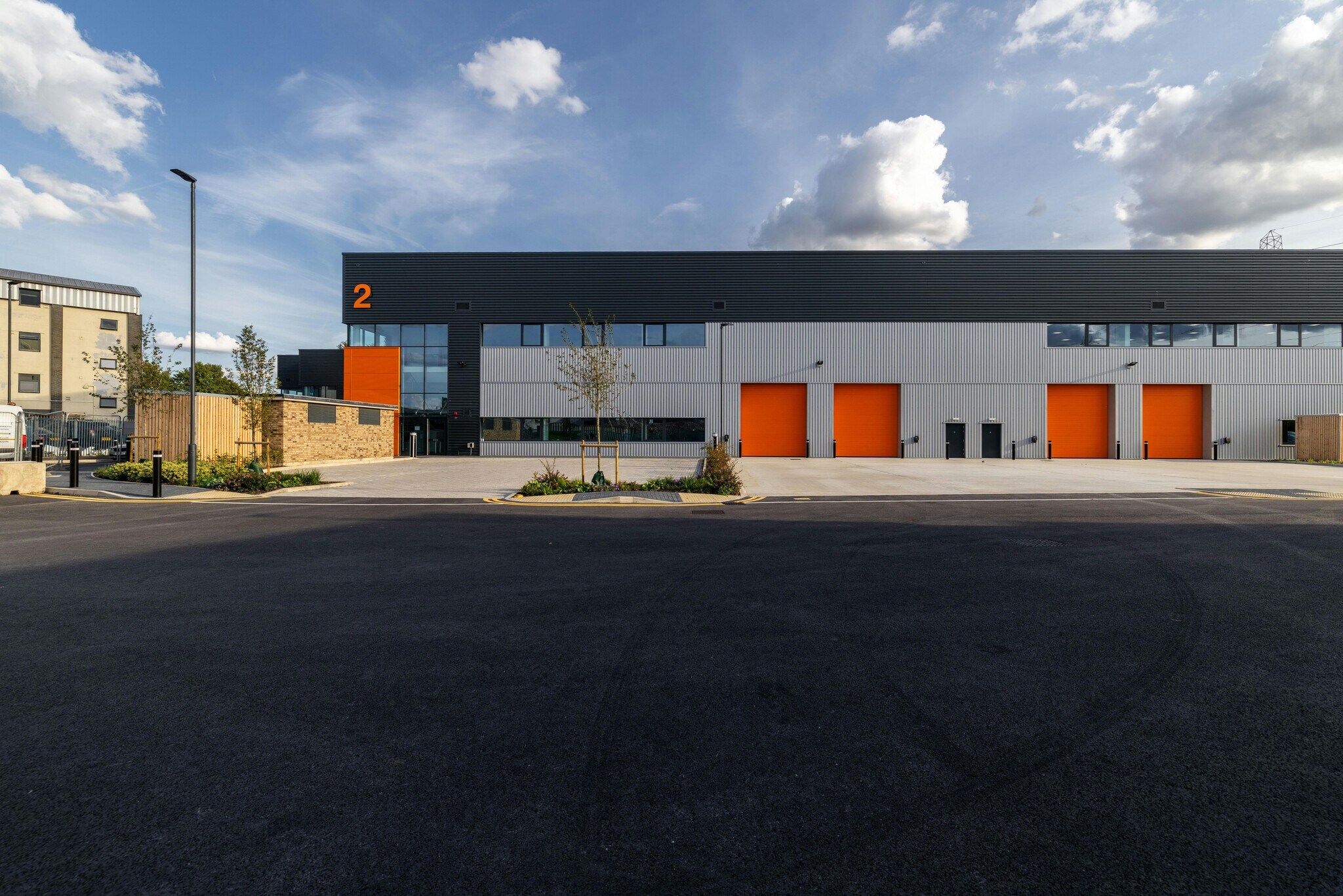 Roding Ln S, Woodford Green en alquiler Foto del edificio- Imagen 1 de 31