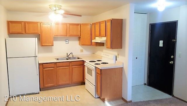 909 12th Ave NE, Jamestown, ND en venta - Foto del edificio - Imagen 3 de 14