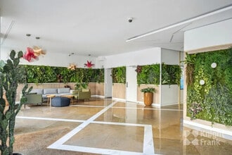 1 Place Victor Hugo, Courbevoie en alquiler Foto del edificio- Imagen 1 de 8