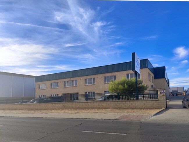 Más detalles de Nave en alquiler