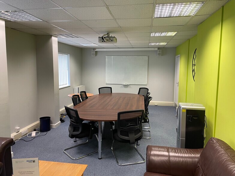 Torwood Clos, Coventry en venta - Foto del edificio - Imagen 3 de 18