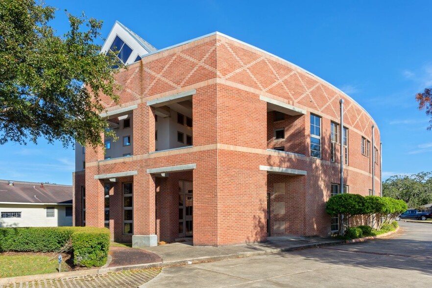 3101 Lake St, Lake Charles, LA en alquiler - Foto del edificio - Imagen 1 de 10