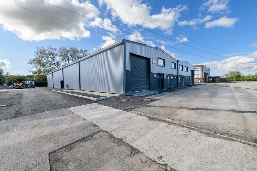 Ewenny Industrial Estate, Bridgend en venta - Foto del edificio - Imagen 2 de 4