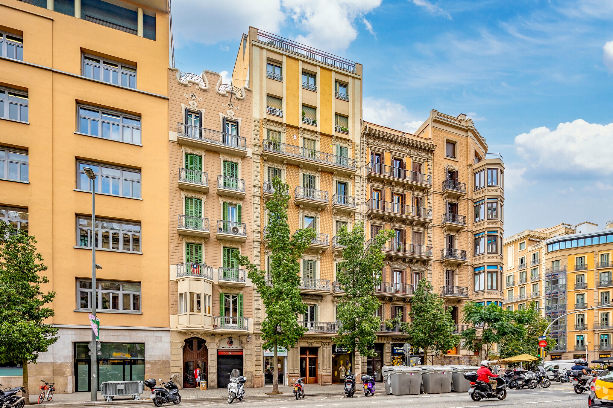 Carrer d'Aragó, 240, Barcelona, Barcelona en venta Foto principal- Imagen 1 de 3
