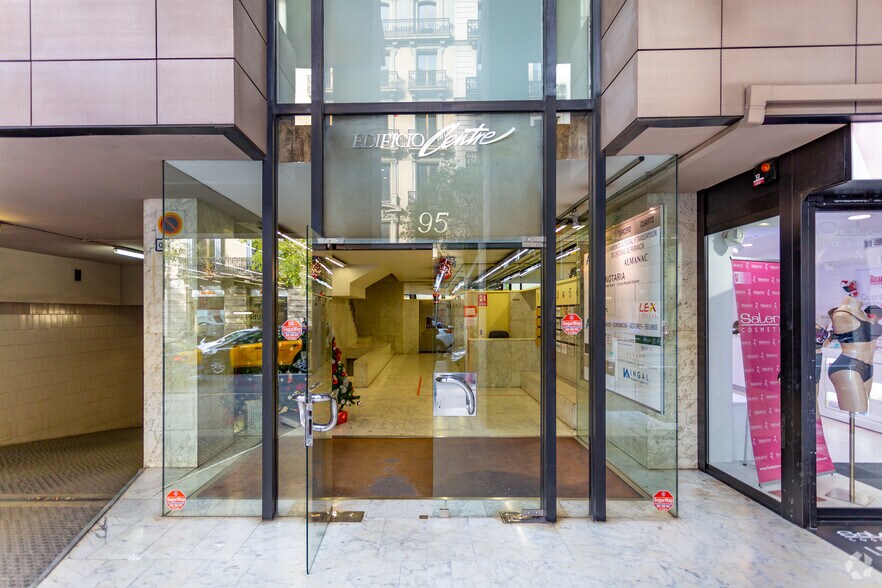 Carrer de Pau Claris, 95, Barcelona, Barcelona en venta - Foto del edificio - Imagen 1 de 3