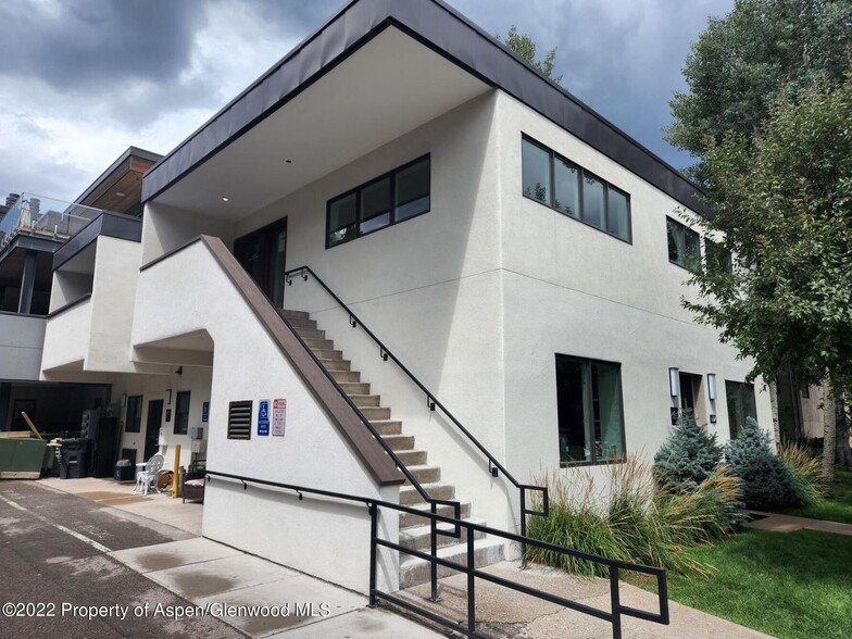 117 S Spring St, Aspen, CO en venta - Foto del edificio - Imagen 2 de 24