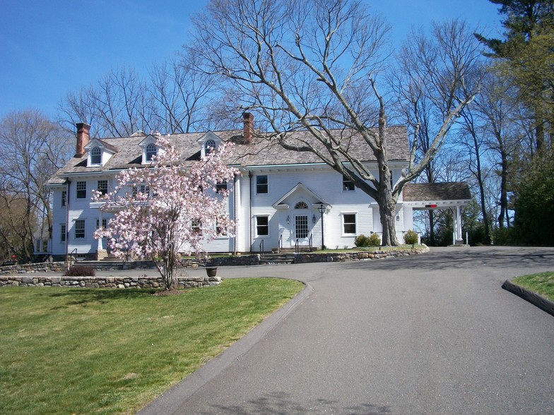 215 Post Rd W, Westport, CT en venta - Foto del edificio - Imagen 2 de 20