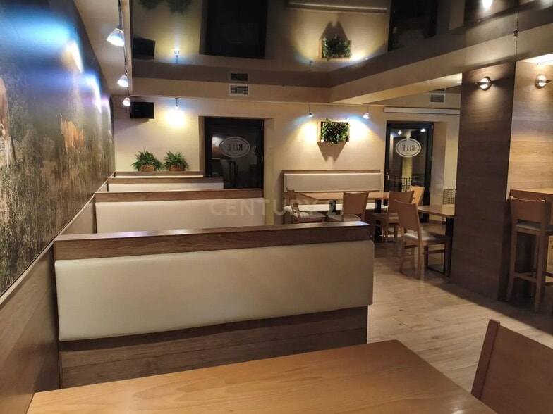 Local en Riaza, Segovia en venta - Foto del interior - Imagen 3 de 10