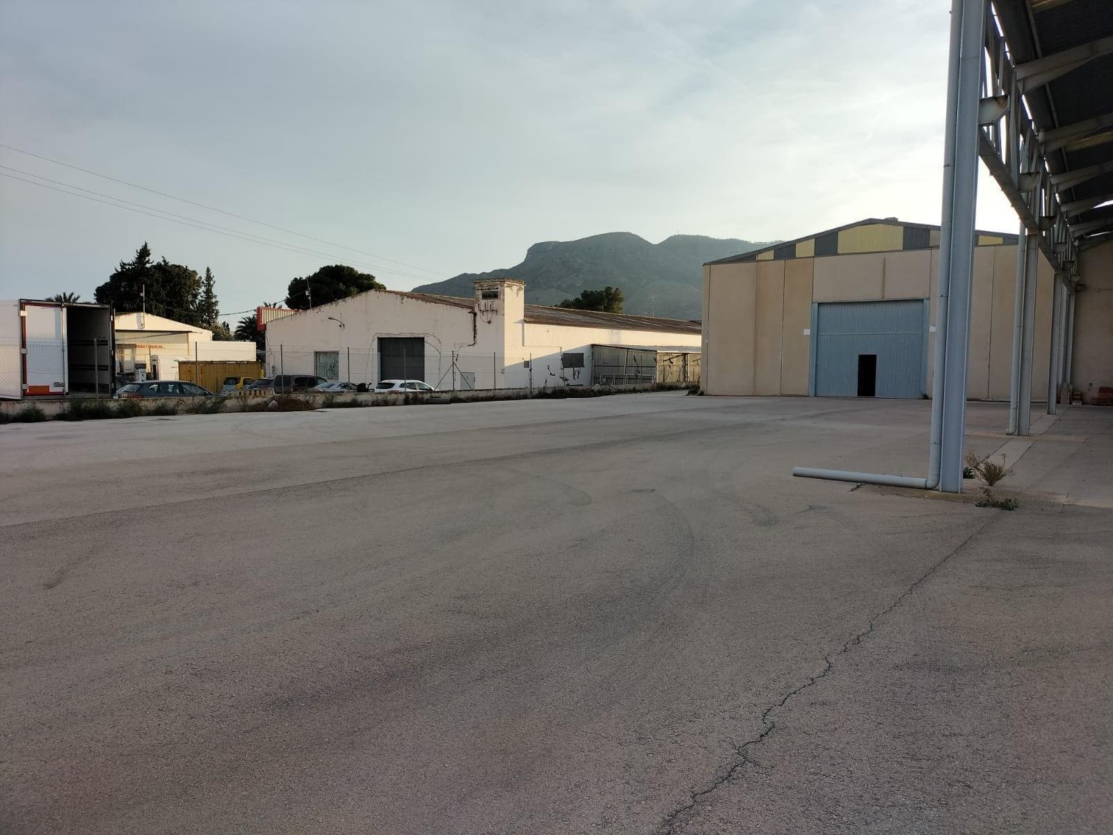Nave en Orihuela, Alicante en venta Foto del edificio- Imagen 1 de 13