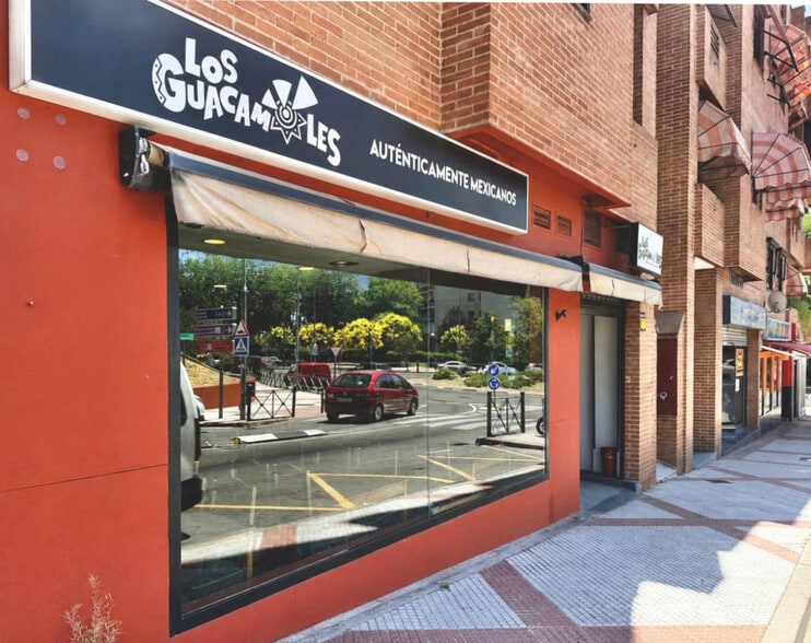 Local en Alcobendas, Madrid en alquiler - Foto del edificio - Imagen 2 de 12